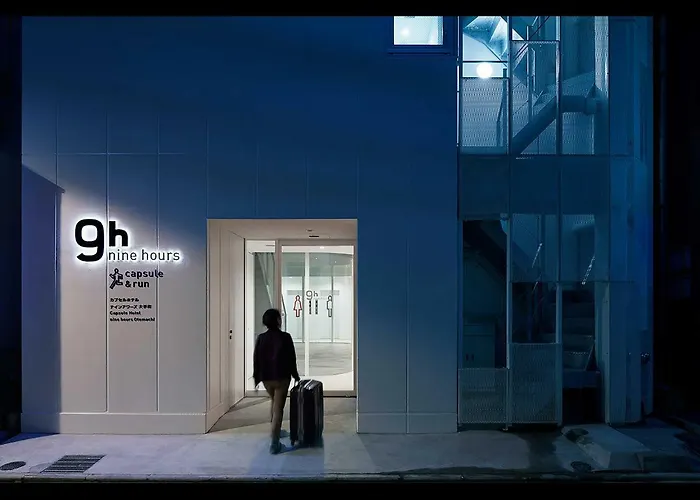 Nine Hours Otemachi-Imperial Palace